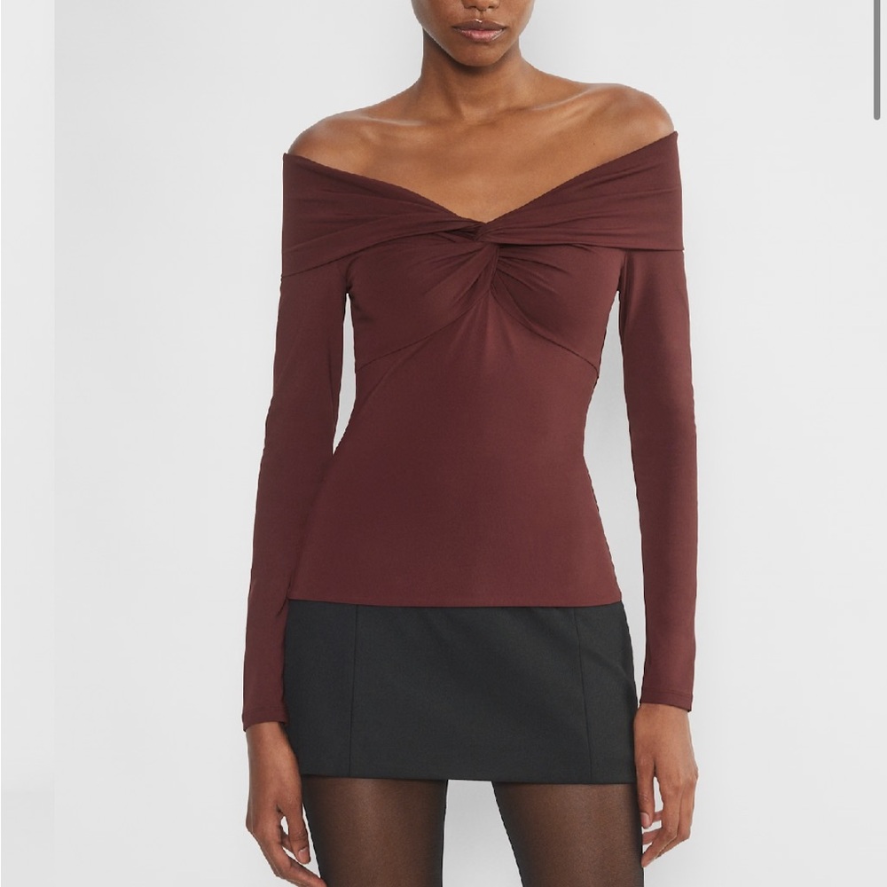 Aritzia Contour Twist Off-shoulder Longsleeve, in Sumac Burgundy, Size L - Picture 3 of 7